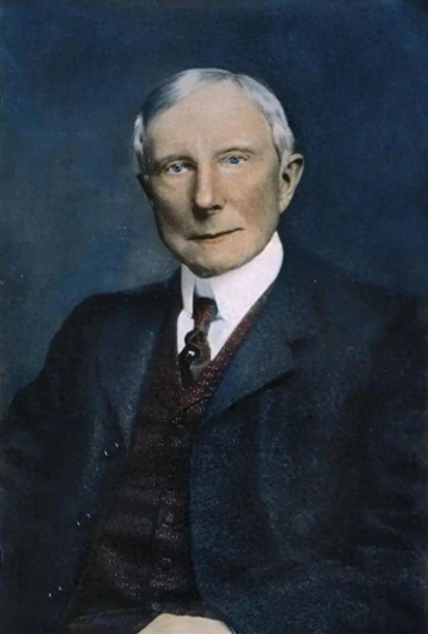 炒股配资门户网 洛克菲勒的财富经：普通人变富的3大铁律，与勤奋无关